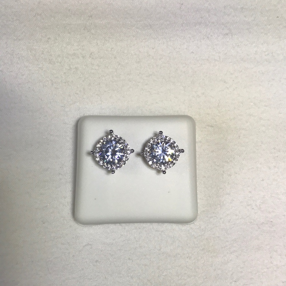 Cubic zirconia earrings